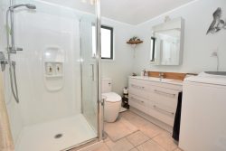 6 Kupe Drive, Carterton, Wellington, 5713, New Zealand