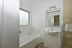 13 Seddon Street, Carterton, Wellington, 5713, New Zealand