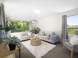 5 Sasanqua Way, Crofton Downs, Wellington, 6035, New Zealand