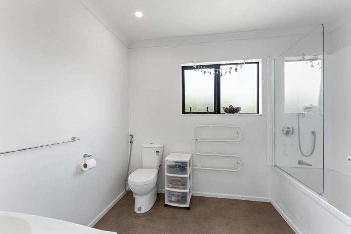 22 Kiharoa Street, Otaki Beach, Kapiti Coast, Wellington, 5512, New Zealand