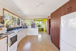 112 Long Plain Road, Takaka, Tasman, Nelson / Tasman, 7183, New Zealand