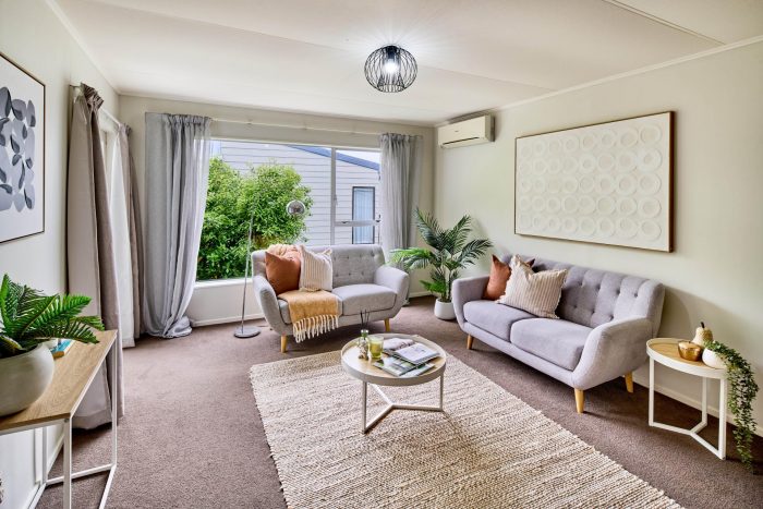 61 Davidson Crescent, Tawa, Wellington, 5028, New Zealand