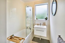 61 Davidson Crescent, Tawa, Wellington, 5028, New Zealand