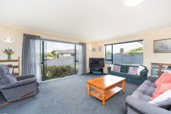 69 Meridian Grove, Kelvin Grove, Palmerston North, Manawatu / Whanganui, 4414, New Zealand