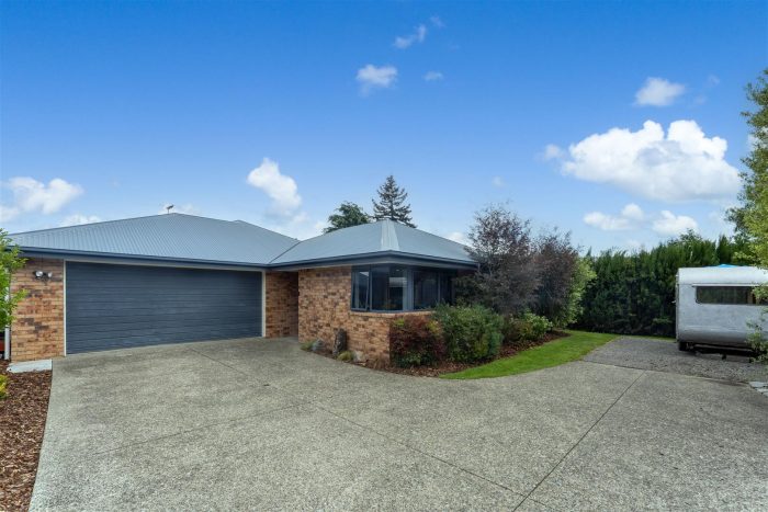 8 Ngawhatu Road, Stoke, Nelson, Nelson / Tasman, 7011, New Zealand