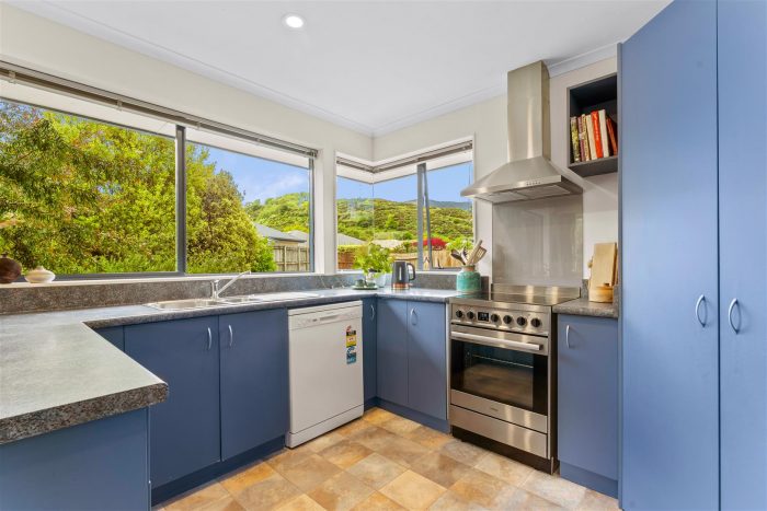 8 Ngawhatu Road, Stoke, Nelson, Nelson / Tasman, 7011, New Zealand
