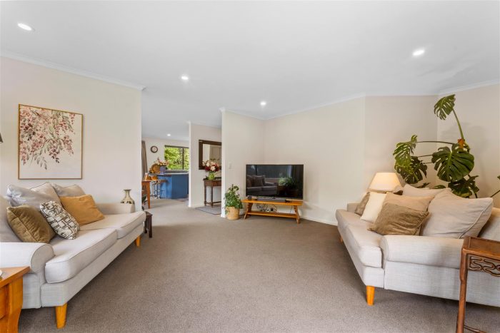 8 Ngawhatu Road, Stoke, Nelson, Nelson / Tasman, 7011, New Zealand