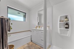 8 Ngawhatu Road, Stoke, Nelson, Nelson / Tasman, 7011, New Zealand
