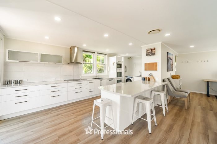 127 Normandale Road, Normandale, Lower Hutt, Wellington, 5010, New Zealand