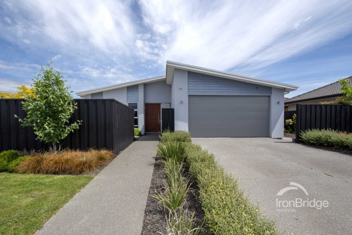 14 Papaumu Green, Parklands, Christchurch City, Canterbury, 8083, New Zealand