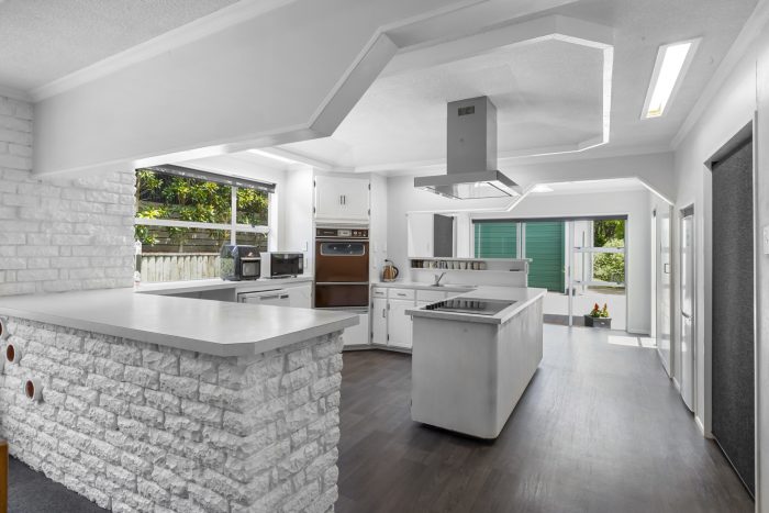 14 Peace Avenue, Moturoa, New Plymouth, Taranaki, 4310, New Zealand