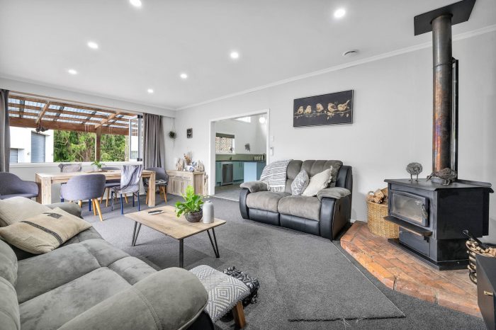 18 Pembroke Road, Stratford, Taranaki, 4332, New Zealand