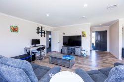 9 Percy Kinsman Crescent, Riverstone Terraces, Upper Hutt, Wellington, 5018, New Zealand