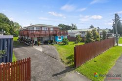 42 Pooks Road, Ranui, Waitakere City, Auckland, 0612, New Zealand