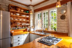 19 Ridge Road, Oneroa, Waiheke Island, Auckland, 1081, New Zealand