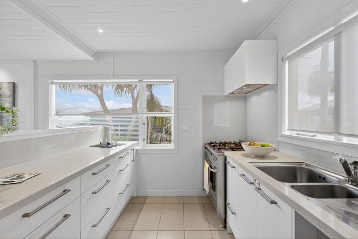 29 Peter Terrace, Castor Bay, North Shore City, Auckland, 0620, New Zealand