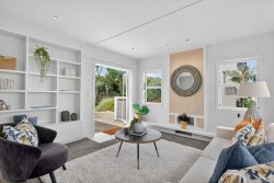 29 Peter Terrace, Castor Bay, North Shore City, Auckland, 0620, New Zealand