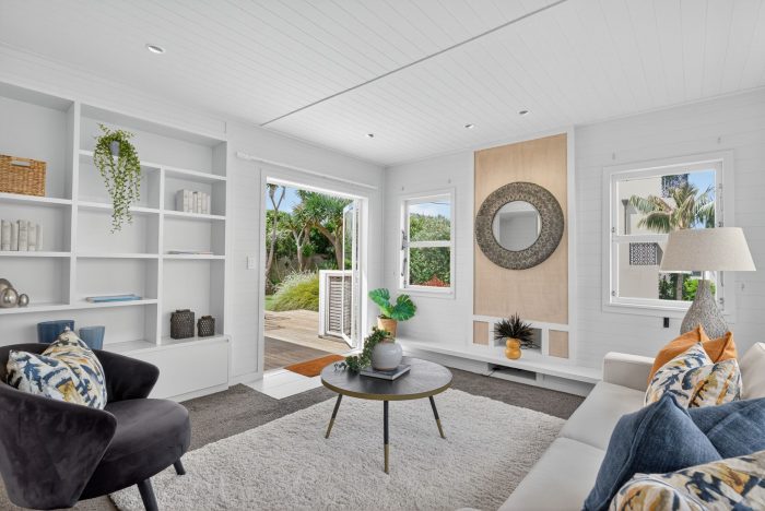 29 Peter Terrace, Castor Bay, North Shore City, Auckland, 0620, New Zealand