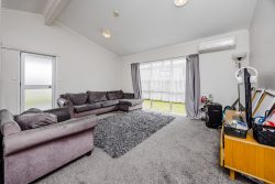 1/20 Solveig Place, Randwick Park, Manukau City, Auckland, 2105, New Zealand