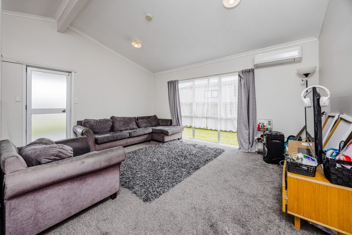 1/20 Solveig Place, Randwick Park, Manukau City, Auckland, 2105, New Zealand