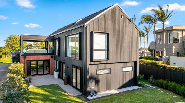 10 Vaughan Crescent, Murrays Bay, North Shore City, Auckland, 0630, New Zealand