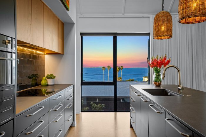 10 Vaughan Crescent, Murrays Bay, North Shore City, Auckland, 0630, New Zealand