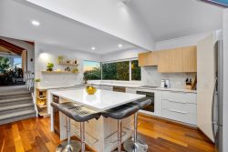 556 Beach Road, Rothesay Bay, North Shore City, Auckland, 0630, New Zealand