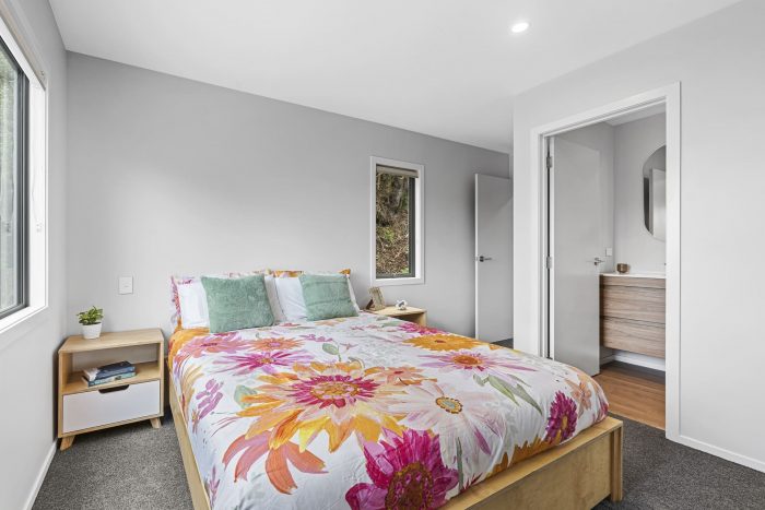 5 Awanui Street, Merrilands, New Plymouth, Taranaki, 4312, New Zealand