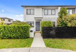 17 Biplane Street, Takanini, Papakura, Auckland, 2112, New Zealand