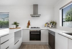 17 Biplane Street, Takanini, Papakura, Auckland, 2112, New Zealand