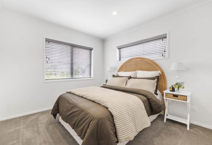17 Biplane Street, Takanini, Papakura, Auckland, 2112, New Zealand