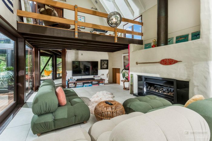 24 Channel View Road, Campbells Bay, North Shore City, Auckland, 0630, New Zealand