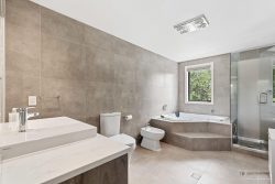 16 Collings Drive, Coatesville, Rodney, Auckland, 0793, New Zealand