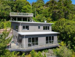 19 Court Road, Tawa, Wellington, 5028, New Zealand
