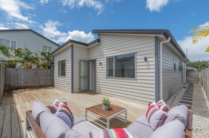 9 Survila Street, Takanini, Papakura, Auckland, 2110, New Zealand