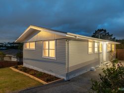 18 Mark Avenue, Paparangi, Wellington, 6037, New Zealand