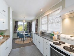 18 Mark Avenue, Paparangi, Wellington, 6037, New Zealand