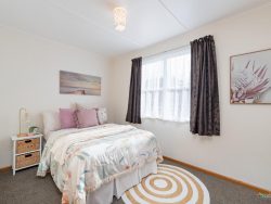 18 Mark Avenue, Paparangi, Wellington, 6037, New Zealand