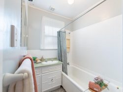 18 Mark Avenue, Paparangi, Wellington, 6037, New Zealand