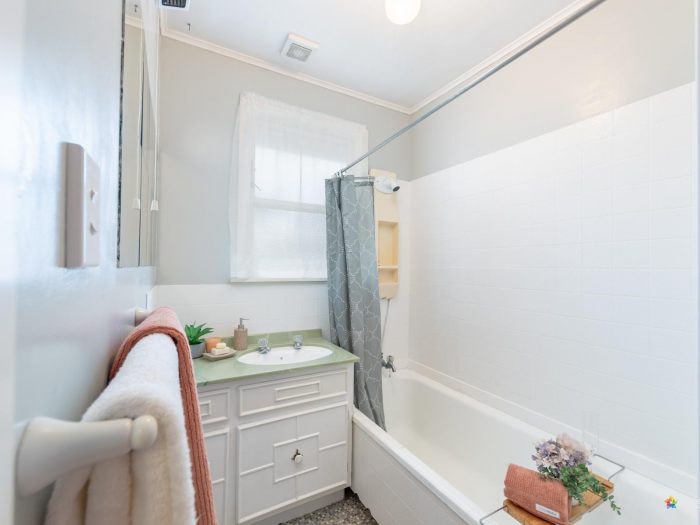 18 Mark Avenue, Paparangi, Wellington, 6037, New Zealand