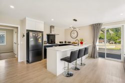 8 Lakefield Close, Kingston, Queenstown-Lakes, Otago, 9793, New Zealand