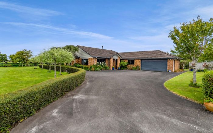 325A Awai Road, New Plymouth, Taranaki, 4372, New Zealand