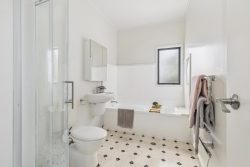 78C Queens Drive, Lyall Bay, Wellington, 6022, New Zealand