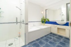 7 Caughley Grove, Karori, Wellington, 6012, New Zealand