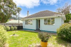 9 Kowhai Street, Tawa, Wellington, 5028, New Zealand