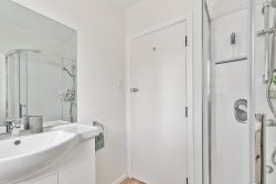 9 Kowhai Street, Tawa, Wellington, 5028, New Zealand