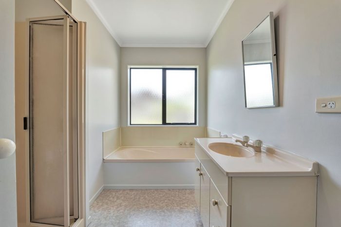 17A Regan Street, Stratford, Taranaki, 4332, New Zealand