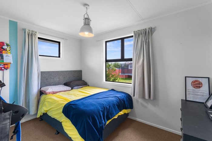 127 Queen Street, Levin, Horowhenua, Manawatu / Whanganui, 5510, New Zealand