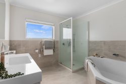 43 Stace Hopper Drive, One Tree Point, Whangarei, Northland, 0118, New Zealand