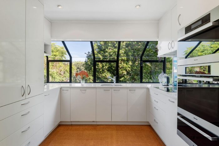 19 Sylvan Park Avenue, Milford, North Shore City, Auckland, 0620, New Zealand